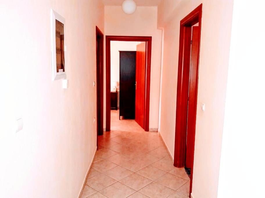 Giorgos Apartments. Skala Fourkas Bilik gambar