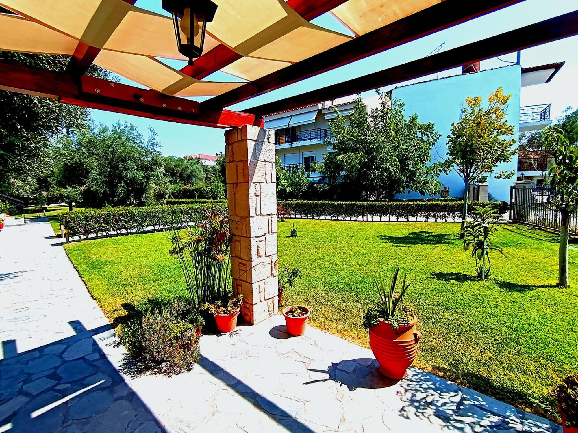 Giorgos Apartments. Skala Fourkas Luaran gambar