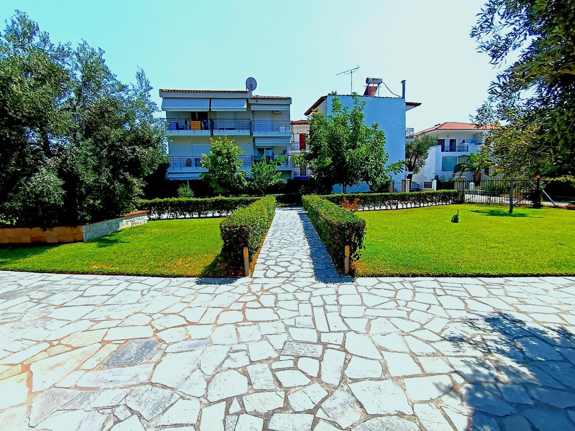 Giorgos Apartments. Skala Fourkas Luaran gambar