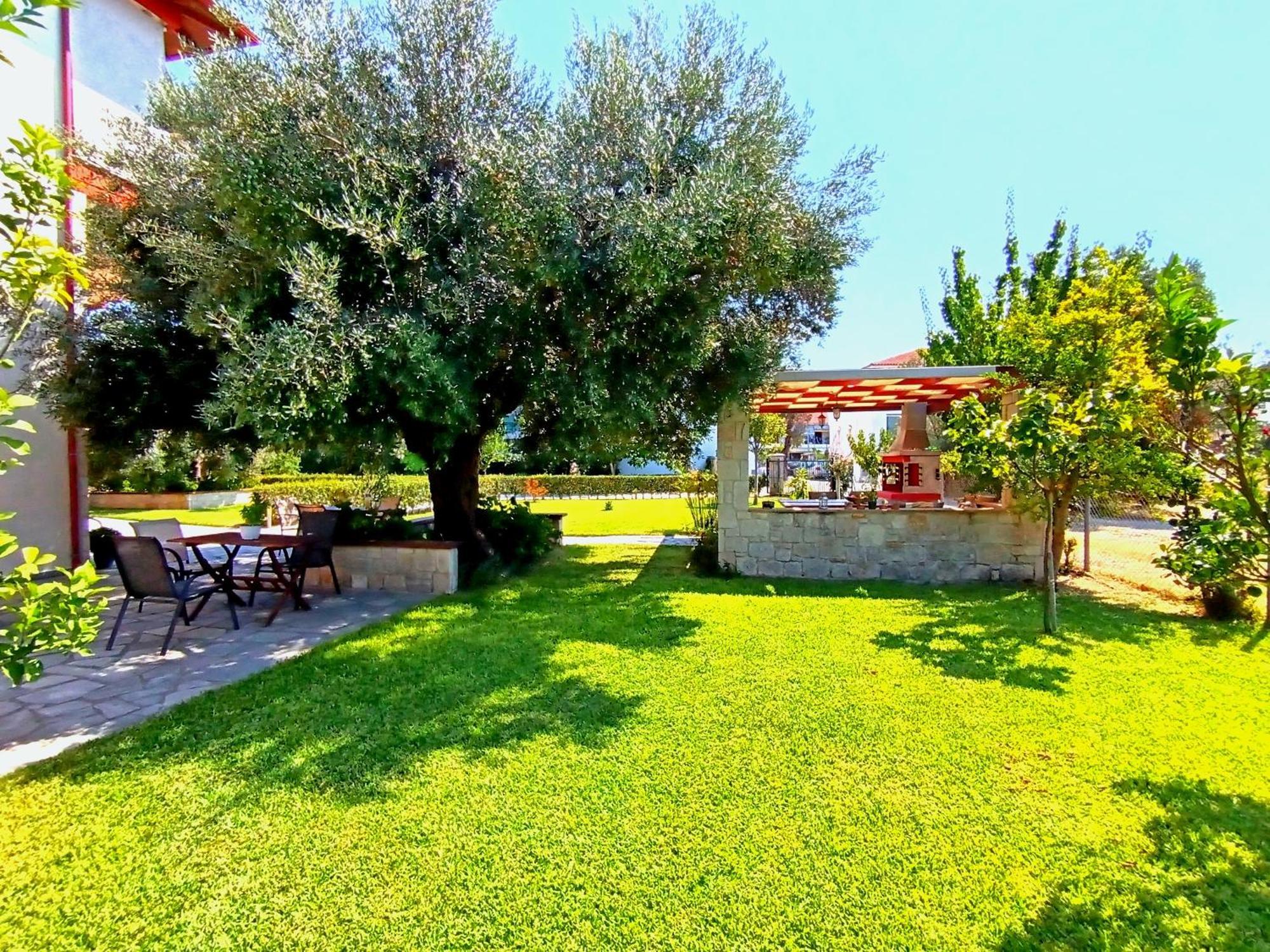 Giorgos Apartments. Skala Fourkas Luaran gambar